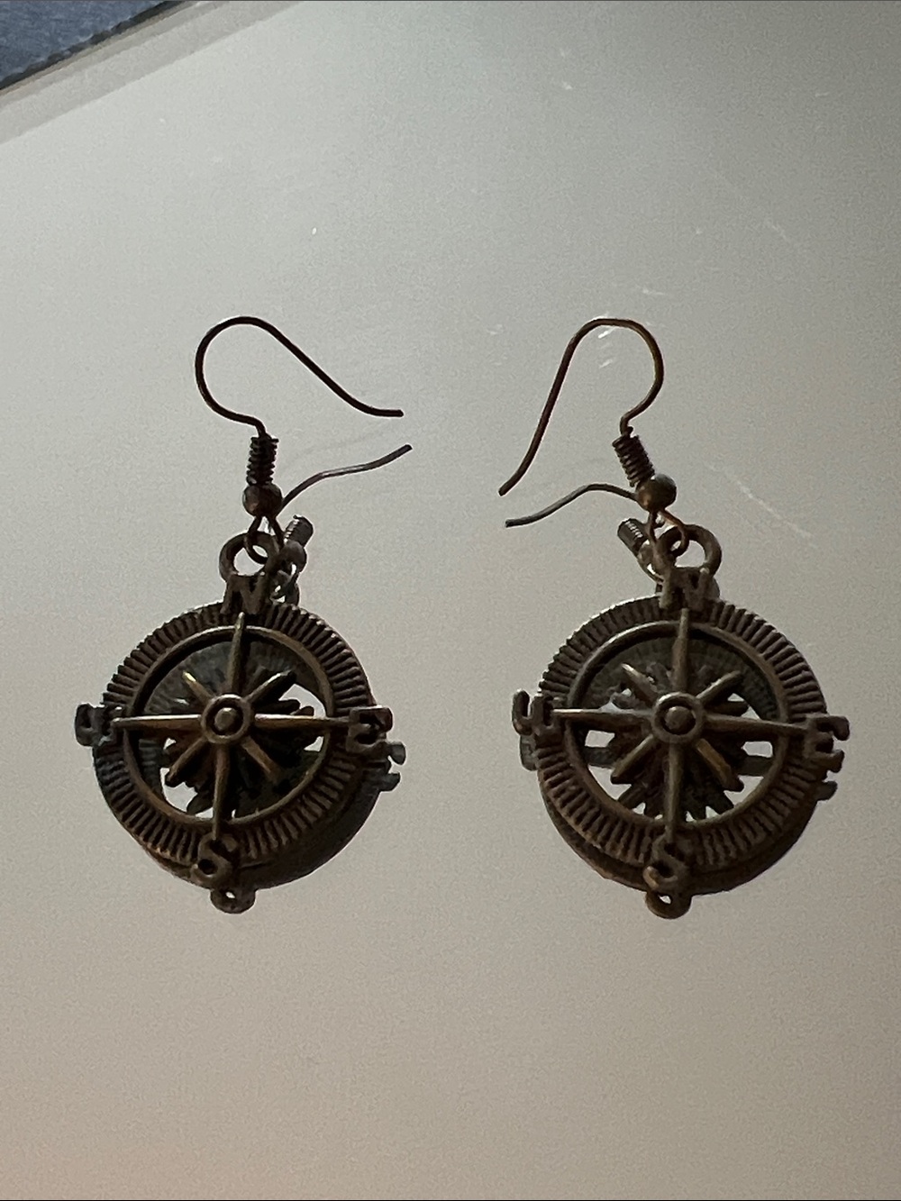 Brass Compass earrings - Picture 2 of 2